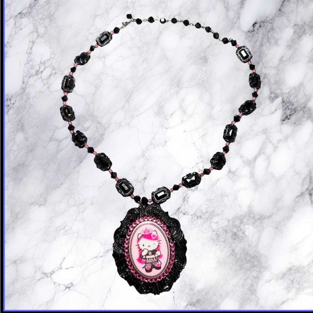 Tarina Tarantino Hello Kitty Black Gothic Cameo Swarovski Necklace Y2K‎